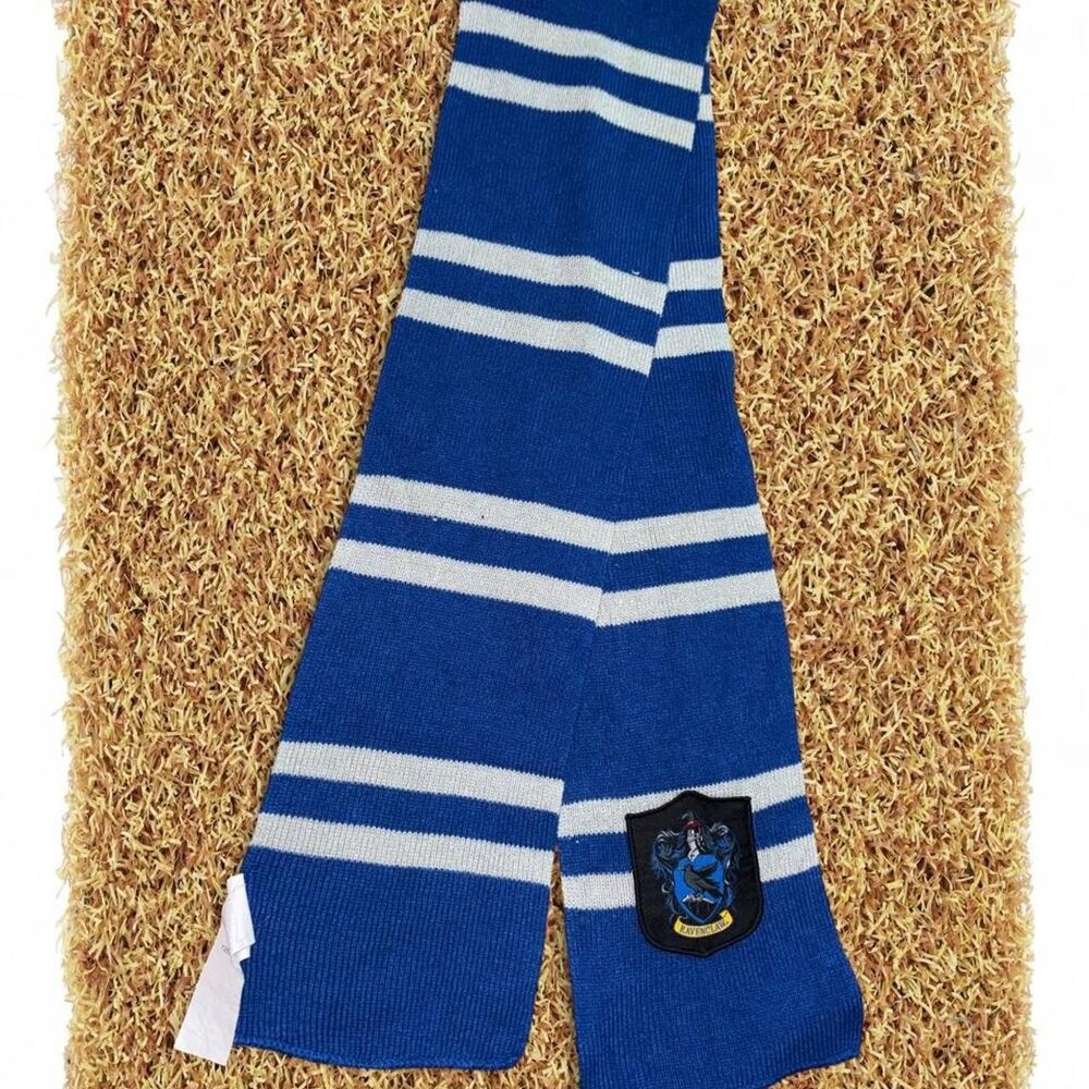 Harry Potter Ravenclaw blue striped scarf embroidered crest #harrypotter